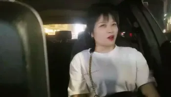 土豪撩妹专攻足浴勾搭技师 第二炮继续啪啪鸳鸯浴，足浴小少妇架不住金钱诱惑，白嫩风骚主动【精华版】-高清原版无水印