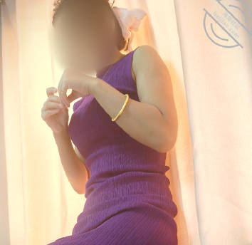 海角社区.报答独自抚养我的妈妈最好的方式就是把鸡巴插进她的阴道