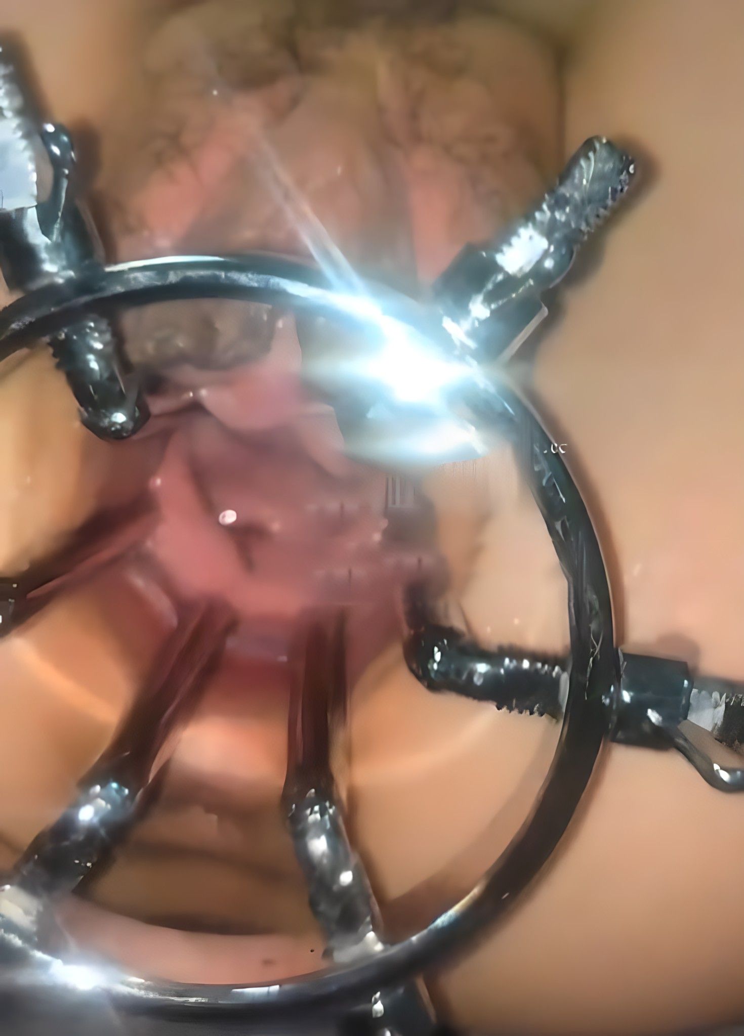 重庆DOM大神【永夜】约炮大神重口猎奇开穴阴道全开拳交 Z7H