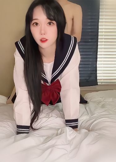 自购of高颜值女神-高颜值女神jk校园制服诱惑，一脸深情的小母狗看着你口交，最后用脸接住精液 qDy